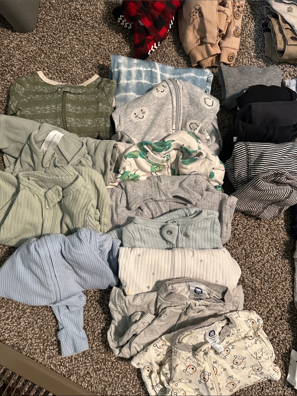 Huge lot of newborn and 0-3 - Picture 2 of 7